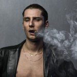 Yung Felix met sigaar